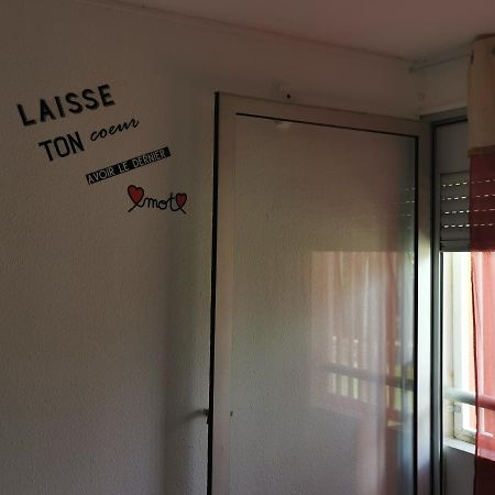 Appartement lumineux 2 chambres à 1mn de la plage Le Gosier  Extérieur photo